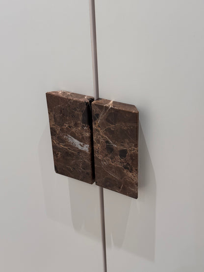 Möbelgriffe aus edlem Naturstein - V